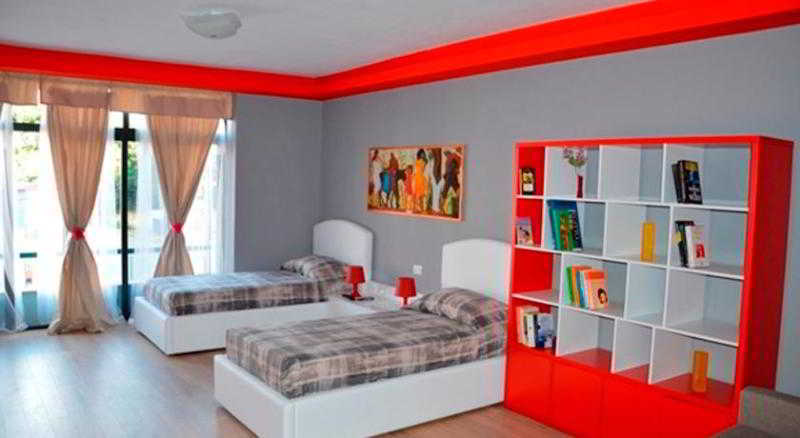 B&B Tirana Smile ภายนอก รูปภาพ