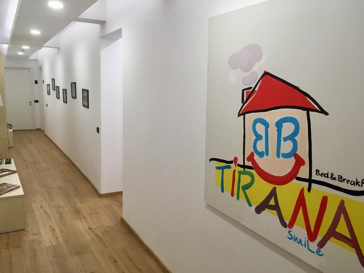 B&B Tirana Smile ภายนอก รูปภาพ