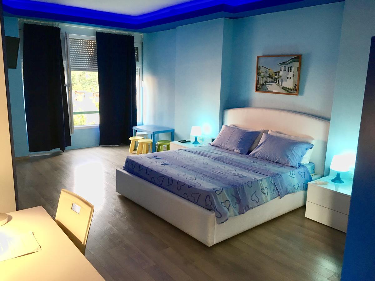 B&B Tirana Smile ภายนอก รูปภาพ