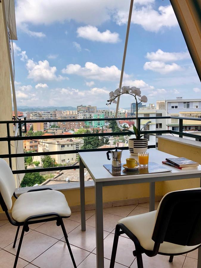 B&B Tirana Smile ภายนอก รูปภาพ