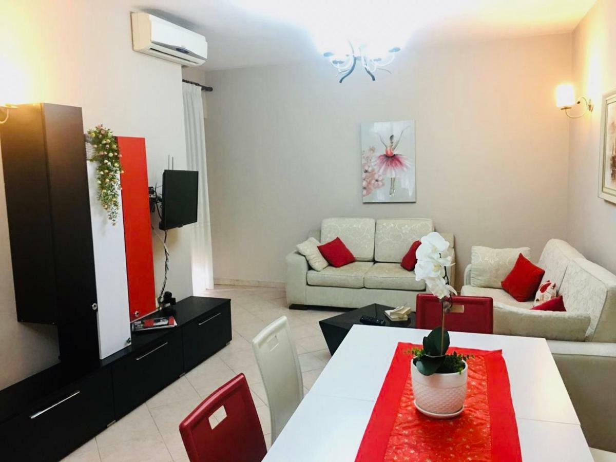 B&B Tirana Smile ภายนอก รูปภาพ